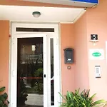 Aurora Hotel 2*
