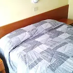 Aurora Hotel 2*