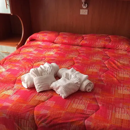 Aurora Hotel 2*